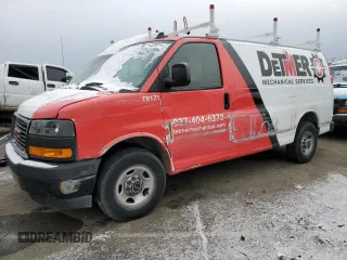 2022 GMC Savana Cargo z VIN 1GTW7AFP6N1148400, wystawiony jako Copart lot #55868185 z przebiegiem 27 226 mil mil oraz Szkody całkowita. Historia ofert i sprzedaży dostępna na DreamBid. Obrazek 1.