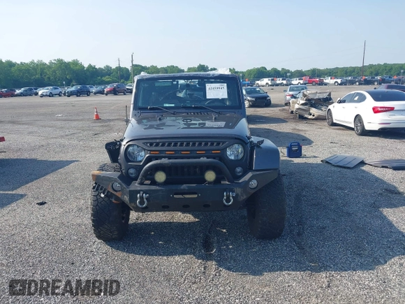 2016 Jeep Wrangler Unlimited Sport with VIN 1C4BJWDG9GL211030, listed as a IAAI auction lot 42459945 with 61,671 mi miles and . Bid and sale history available at DreamBid. Image 12.