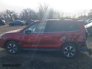 2018 Subaru Forester Limited with VIN JF2SJARC3JH485540, listed as a IAAI auction lot 41304335 with 40,496 mi miles. Bid and sale history available at carsss.com. Image 14.