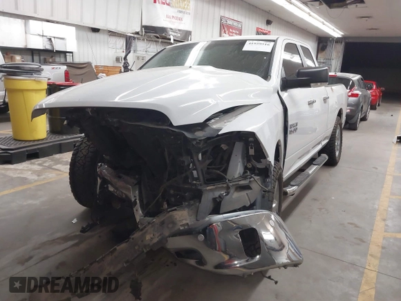 2017 Ram 1500 SLT z VIN 1C6RR6GTXHS547882, wystawiony jako IAAI lot #41959516 z przebiegiem 85 524 mil mil oraz . Historia ofert i sprzedaży dostępna na DreamBid. Obrazek 18.