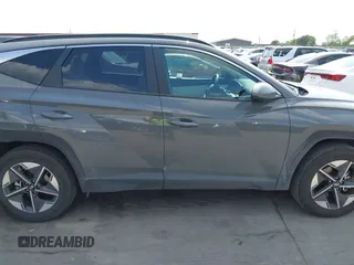 2025 Hyundai Tucson SEL with VIN 5NMJBCDE2SH481460, listed as a IAAI auction lot 42168976 with 12,330 mi miles. Bid and sale history available at carsss.com. Image 13.