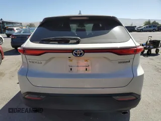 2022 Toyota Venza LE with VIN JTEAAAAH8NJ098137, listed as a Copart auction lot 57972254 with 20,066 mi miles and Salvage Title. Bid and sale history available at carsss.com. Image 6.
