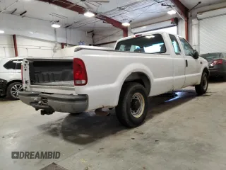 2000 Ford Super Duty F-250 XL with VIN 1FTNX20L7YEB72760, listed as a Copart auction lot 83383404 with 153,249 mi miles and Clean Title. Bid and sale history available at carsss.com. Image 3.