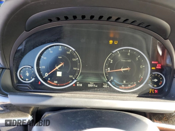 2016 BMW 6 Series 640i with VIN WBA6D0C5XGG432311, listed as a Copart auction lot 68064984 with 32,011 mi miles and Clean Title. Bid and sale history available at carsss.com. Image 9.