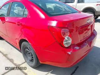 2016 Chevrolet Sonic LS с VIN 1G1JA5SH9G4124457, выставлен на аукционе IAAI как лот 42447302 с пробегом 143 116 миль миль и . История ставок и продаж доступна на DreamBid. Изображение 19.