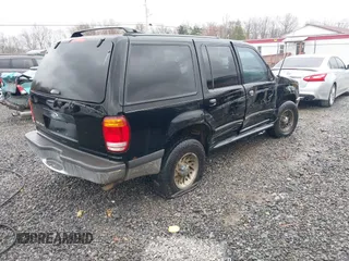 1998 Ford Explorer XL z VIN 1FMZU34X1WUC75250, wystawiony jako IAAI lot #42008342 z przebiegiem 240 785 mil mil oraz . Historia ofert i sprzedaży dostępna na DreamBid. Obrazek 4.