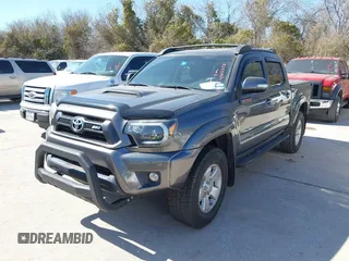 2014 Toyota Tacoma PreRunner with VIN 5TFJU4GN3EX057731, listed as a IAAI auction lot 41703750 with 110,321 mi miles. Bid and sale history available at carsss.com. Image 17.