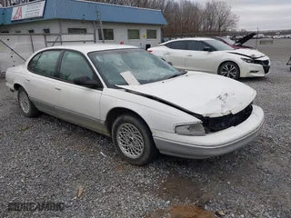 1997 Chrysler LHS with VIN 2C3HC56FXVH592484, listed as a IAAI auction lot 41667403 with 139,051 mi miles. Bid and sale history available at carsss.com. Image 1.