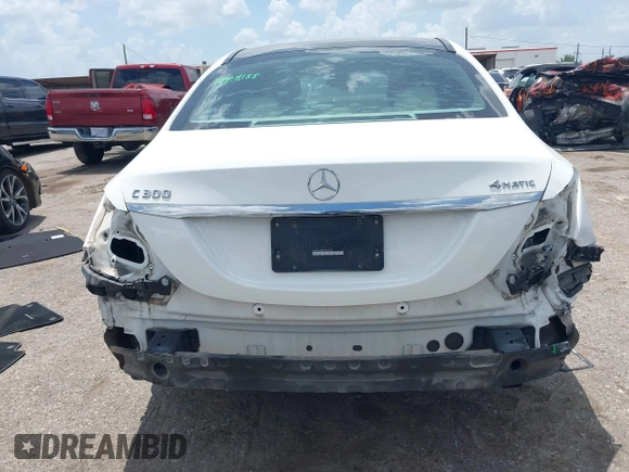 2015 Mercedes-Benz C 300 Luxury with VIN 55SWF4KB9FU041010, listed as a IAAI auction lot 42552629 with 137,001 mi miles and . Bid and sale history available at DreamBid. Image 16.