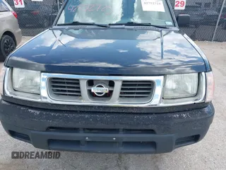 2000 Nissan Frontier XE z VIN 1N6DD26S7YC359637, wystawiony jako IAAI lot #42752725 z przebiegiem 340 199 mil mil oraz . Historia ofert i sprzedaży dostępna na DreamBid. Obrazek 6.