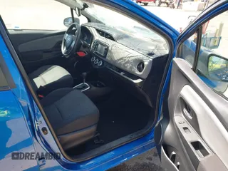 2015 Toyota Yaris L z VIN VNKKTUD36FA036488, wystawiony jako IAAI lot #42307446 z przebiegiem 108 560 mil mil oraz . Historia ofert i sprzedaży dostępna na DreamBid. Obrazek 5.