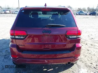 2018 Jeep Grand Cherokee Laredo E with VIN 1C4RJFAG2JC252366, listed as a IAAI auction lot 41742000 with 135,050 mi miles and . Bid and sale history available at DreamBid. Image 17.