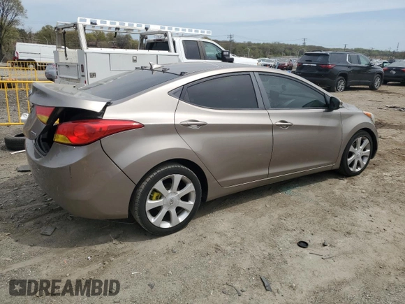 2013 Hyundai Elantra GLS z VIN 5NPDH4AE5DH272290, wystawiony jako Copart lot #53835355 z przebiegiem 137 289 mil mil oraz Szkoda całkowita • Salvage title. Historia ofert i sprzedaży dostępna na DreamBid. Obrazek 3.