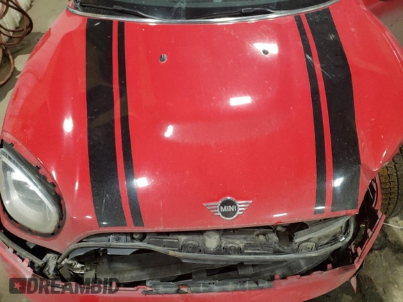 2022 MINI Countryman Cooper S with VIN WMZ83BR09N3P02526, listed as a Copart auction lot 84114224 with Not provided miles and Salvage title. Bid and sale history available at DreamBid. Image 11.