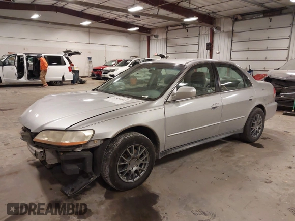 2001 Honda Accord LX z VIN 1HGCG16491A012217, wystawiony jako IAAI lot #41428403 z przebiegiem 165 268 mil mil oraz . Historia ofert i sprzedaży dostępna na DreamBid. Obrazek 18.