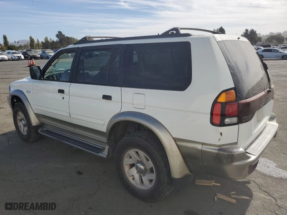2000 Mitsubishi Montero Sport LS with VIN JA4LS31H4YP020357, listed as a Copart auction lot 75455764 with NaN miles and Salvage Title. Bid and sale history available at carsss.com. Image 2.