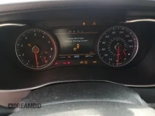 2021 Genesis G70 2.0T z VIN KMTG34LA3MU074224, wystawiony jako Copart lot #86339864 z przebiegiem 38 171 mil mil oraz Nie do naprawy • Non repairable. Historia ofert i sprzedaży dostępna na DreamBid. Obrazek 9.
