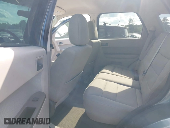 2011 Ford Escape Hybrid z VIN 1FMCU5K37BKB86287, wystawiony jako IAAI lot #42683149 z przebiegiem 151 972 mil mil oraz . Historia ofert i sprzedaży dostępna na DreamBid. Obrazek 8.