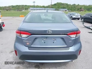 2022 Toyota Corolla LE with VIN 5YFEPMAE9NP349268, listed as a IAAI auction lot 39291224 with 52,228 mi miles. Bid and sale history available at carsss.com. Image 15.
