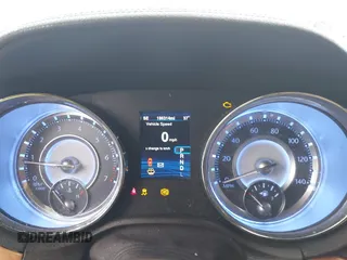 2014 Chrysler 300 with VIN 2C3CCAEG1EH380389, listed as a IAAI auction lot 41544101 with 186,314 mi miles. Bid and sale history available at carsss.com. Image 7.