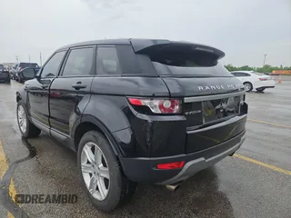 2015 Land Rover Range Rover Evoque Pure Plus z VIN SALVP2BG9FH036831, wystawiony jako Copart lot #57995375 z przebiegiem 93 848 mil mil oraz Szkody całkowita. Historia ofert i sprzedaży dostępna na DreamBid. Obrazek 3.