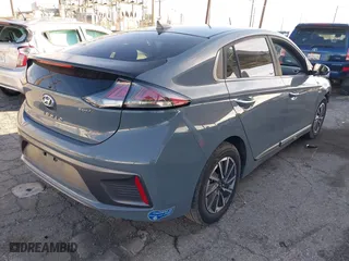2020 Hyundai Ioniq Electric Limited with VIN KMHC85LJ9LU071908, listed as a IAAI auction lot 41620379 with 63,155 mi miles. Bid and sale history available at carsss.com. Image 4.