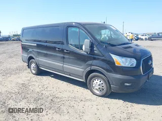 2022 Ford Transit z VIN 1FTYE2Y82NKA36083, wystawiony jako IAAI lot #42090731 z przebiegiem 32 466 mil mil oraz . Historia ofert i sprzedaży dostępna na DreamBid. Obrazek 1.