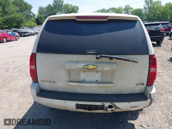 2008 Chevrolet Tahoe LTZ with VIN 1GNFK13088R224802, listed as a IAAI auction lot 42582055 with 299,194 mi miles and . Bid and sale history available at DreamBid. Image 16.