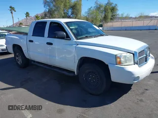 2006 Dodge Dakota SLT with VIN 1D7HE48N96S588558, listed as a IAAI auction lot 41831955 with 179,544 mi miles. Bid and sale history available at carsss.com. Image 1.
