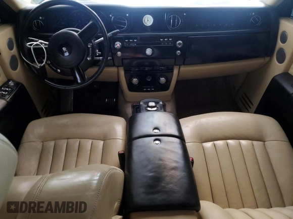 2004 Rolls-Royce Phantom z VIN SCA1S68494UX07032, wystawiony jako Copart lot #75199464 z przebiegiem Nie podano mil oraz Szkody całkowita. Historia ofert i sprzedaży dostępna na DreamBid. Obrazek 8.