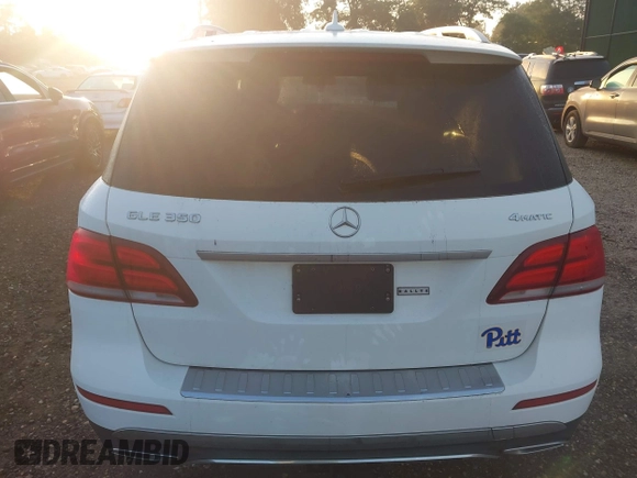 2018 Mercedes-Benz GLE 350 with VIN 4JGDA5HB3JB159999, listed as a IAAI auction lot 42642708 with 135,978 mi miles and . Bid and sale history available at DreamBid. Image 16.