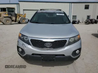 2013 Kia Sorento LX with VIN 5XYKT4A22DG332352, listed as a Copart auction lot 47687195 with 0 mi miles and Clean Title. Bid and sale history available at carsss.com. Image 5.