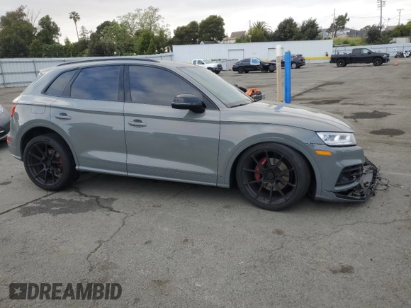 2020 Audi SQ5 Premium Plus with VIN WA1B4AFY4L2013451, listed as a Copart auction lot 52590665 with 33,551 mi miles and Salvage Title. Bid and sale history available at carsss.com. Image 4.