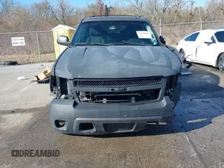 2012 Chevrolet Suburban LS with VIN 1GNSCHE0XCR260405, listed as a IAAI auction lot 41392088 with 183,924 mi miles. Bid and sale history available at carsss.com. Image 12.