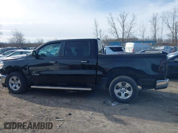 2019 Ram 1500 Big Horn z VIN 1C6SRFFT7KN658334, wystawiony jako IAAI lot #41930603 z przebiegiem 84 124 mil mil oraz . Historia ofert i sprzedaży dostępna na DreamBid. Obrazek 14.