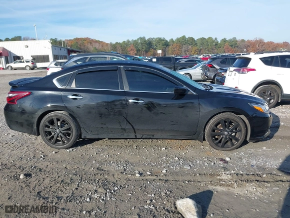 2018 Nissan Altima 2.5 SV with VIN 1N4AL3APXJC295168, listed as a IAAI auction lot 40952599 with 60,943 mi miles. Bid and sale history available at carsss.com. Image 13.