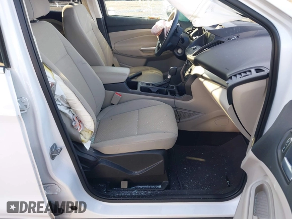 2017 Ford Escape SE with VIN 1FMCU9GD5HUE00425, listed as a IAAI auction lot 41843115 with 64,896 mi miles. Bid and sale history available at carsss.com. Image 5.