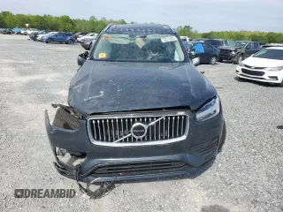 2022 Volvo XC90 Momentum z VIN YV4A221K8N1830007, wystawiony jako Copart lot #53512435 z przebiegiem 39 021 mil mil oraz Szkoda całkowita • Salvage title. Historia ofert i sprzedaży dostępna na DreamBid. Obrazek 5.