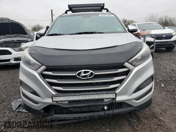 2018 Hyundai Tucson SEL z VIN KM8J3CA45JU653573, wystawiony jako Copart lot #52347265 z przebiegiem 222 959 mil mil oraz Szkody całkowita. Historia ofert i sprzedaży dostępna na DreamBid. Obrazek 5.