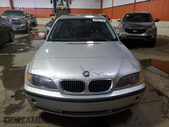 2004 BMW 3 Series 330xi with VIN WBAEW53474PN32727, listed as a Copart auction lot 81827714 with 174,810 mi miles and Clean Title. Bid and sale history available at carsss.com. Image 5.