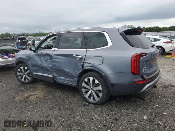 2022 Kia Telluride S with VIN 5XYP6DHC9NG298360, listed as a Copart auction lot 63204025 with 31,704 mi miles and Salvage title. Bid and sale history available at DreamBid. Image 2.