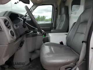 2016 Ford Econoline Commercial с VIN 1FDWE3FL6GDC26685, выставлен на аукционе Copart как лот 58947245 с пробегом 301 186 миль миль и Чистый • Clean title. История ставок и продаж доступна на DreamBid. Изображение 7.