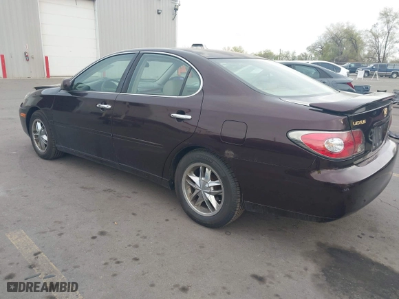 2003 Lexus ES 300 with VIN JTHBF30G930103166, listed as a IAAI auction lot 42019548 with 176,241 mi miles. Bid and sale history available at carsss.com. Image 3.