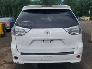 2013 Toyota Sienna SE с VIN 5TDXK3DC3DS315294, выставлен на аукционе Copart как лот 60732425 с пробегом 84 030 миль миль и Списание • Salvage title. История ставок и продаж доступна на DreamBid. Изображение 6.