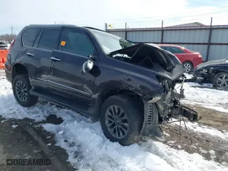 2019 Lexus GX with VIN JTJJM7FX7K5225637, listed as a IAAI auction lot 41603561 with 67,280 mi miles. Bid and sale history available at carsss.com. Image 1.