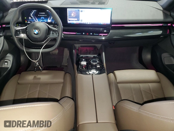 2024 BMW 5 Series 530i xDrive with VIN WBA53FJ01RCP81246, listed as a Copart auction lot 72286304 with 10,209 mi miles and Clean Title. Bid and sale history available at carsss.com. Image 8.