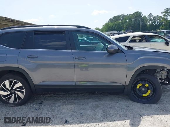 2025 Volkswagen Atlas SE with VIN 1V2HR2CA5SC501930, listed as a IAAI auction lot 42280025 with 8,026 mi miles and . Bid and sale history available at DreamBid. Image 13.