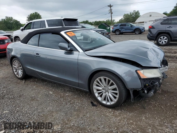 2012 Audi A5 Premium z VIN WAUAFAFH3CN006899, wystawiony jako Copart lot #58744335 z przebiegiem Nie podano mil oraz Szkoda całkowita • Salvage title. Historia ofert i sprzedaży dostępna na DreamBid. Obrazek 4.