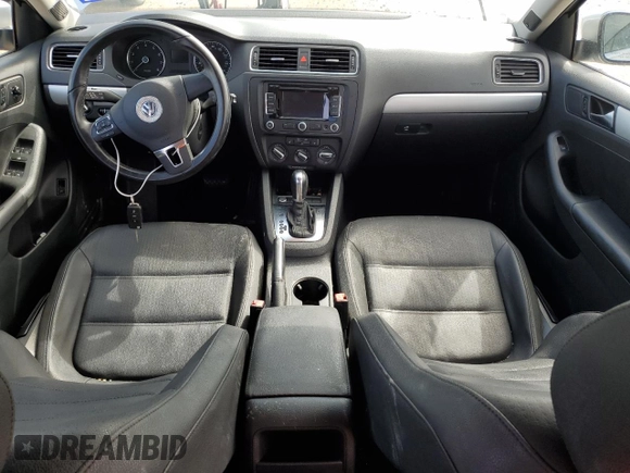 2012 Volkswagen Jetta SEL with VIN 3VWLP7AJ7CM300738, listed as a Copart auction lot 47934894 with 137,877 mi miles and Salvage title. Bid and sale history available at DreamBid. Image 8.