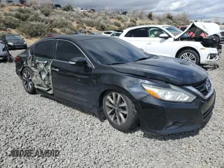 2017 Nissan Altima SL z VIN 1N4AL3AP3HC481550, wystawiony jako Copart lot #50881535 z przebiegiem 100 053 mil mil oraz Szkoda całkowita • Salvage title. Historia ofert i sprzedaży dostępna na DreamBid. Obrazek 4.
